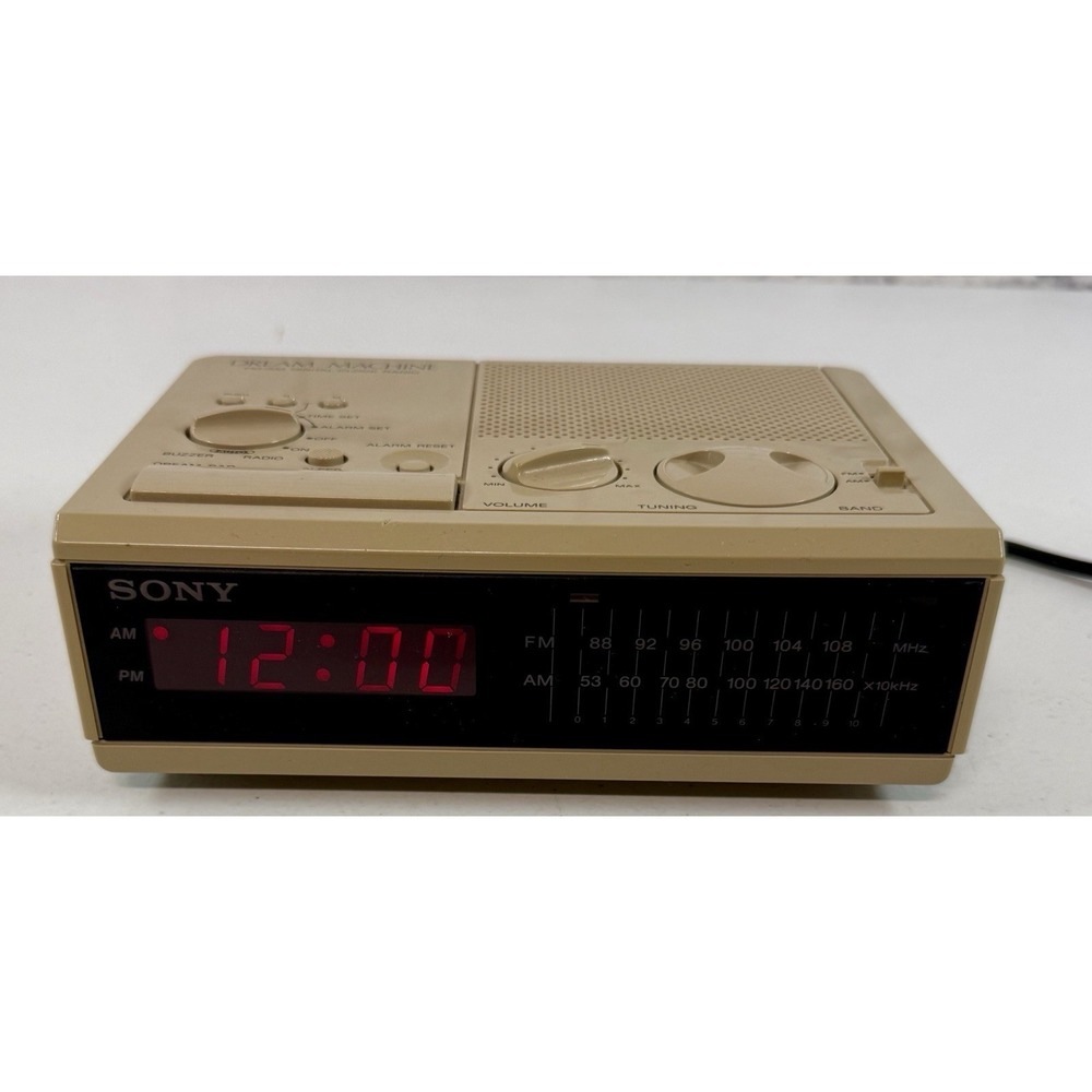 Vintage Sony Dream Machine AM/FM  Digital Clock Radio Alarm ICF-C2W *TESTED*